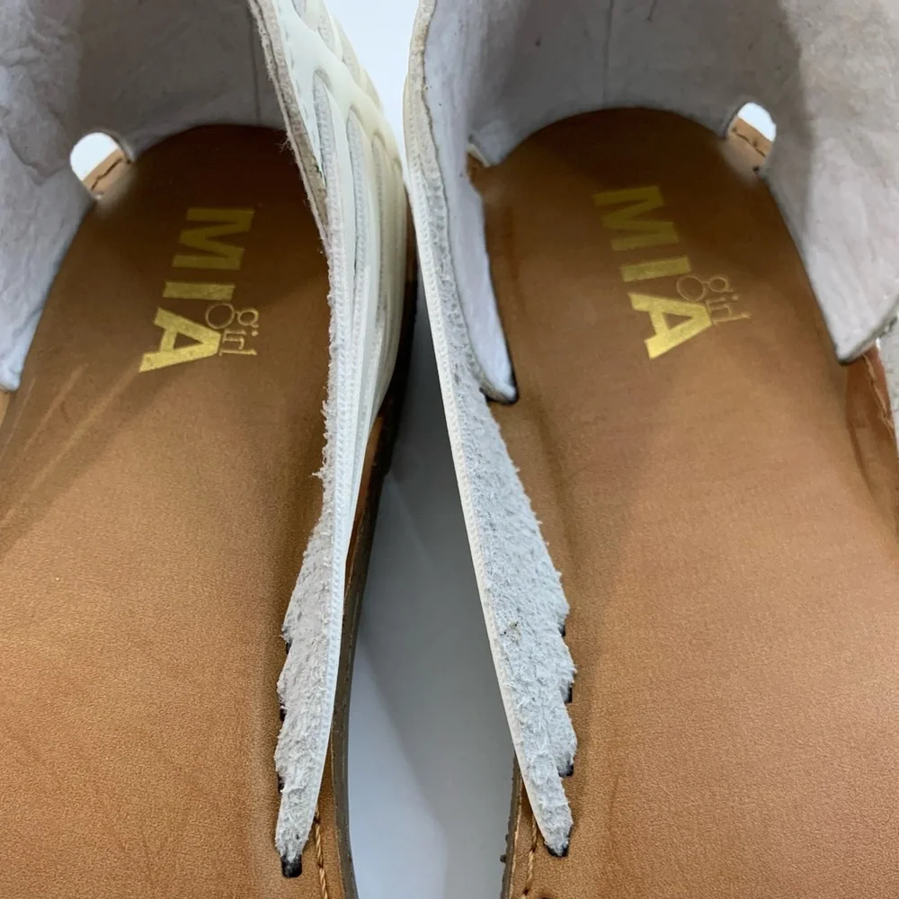 Mia girl Women’a Huarache Sandal Flat White color, size 6,7,8,9,11 - Picture 8 of 15